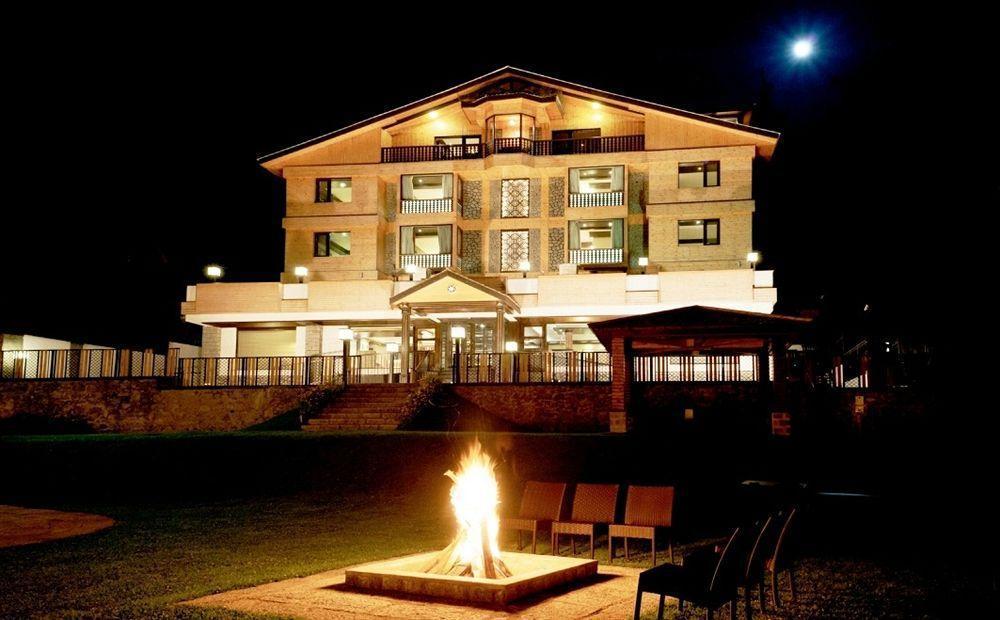 The Vintage Gulmarg Hotel Eksteriør billede