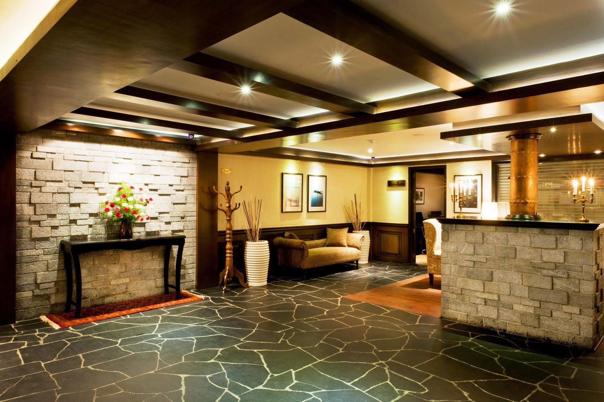 The Vintage Gulmarg Hotel Eksteriør billede