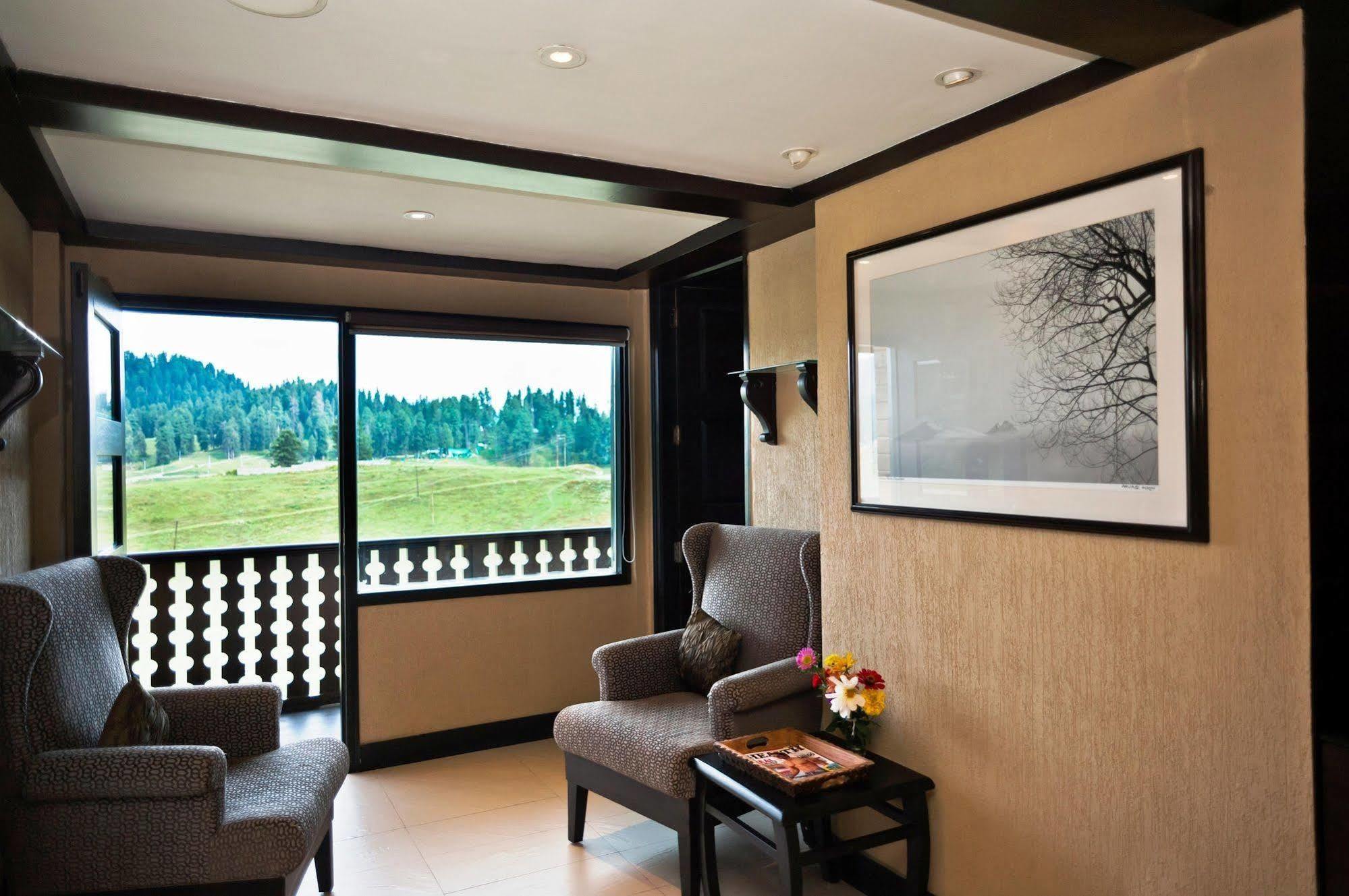 The Vintage Gulmarg Hotel Eksteriør billede